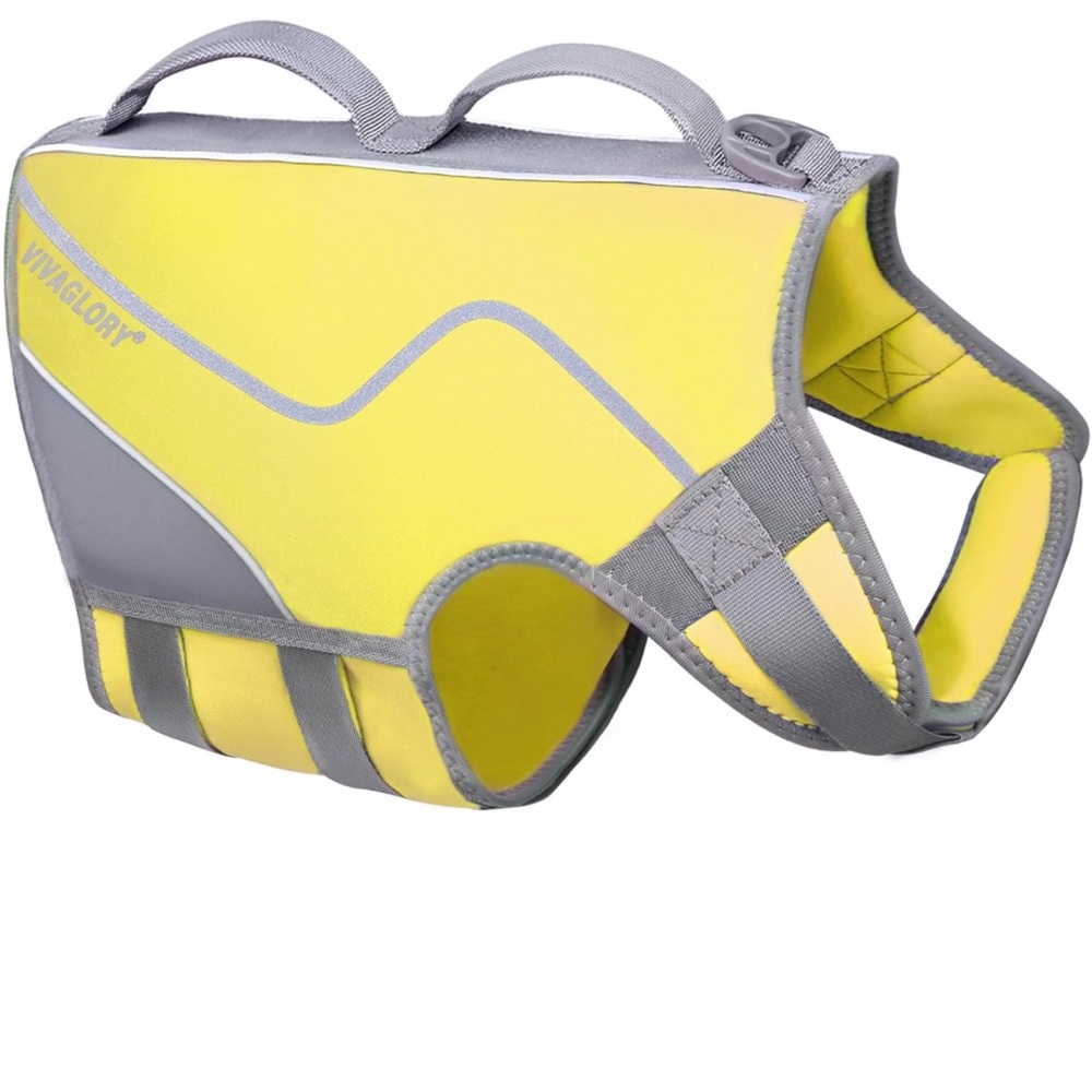 Dog life jacket size large Never Used still has tags